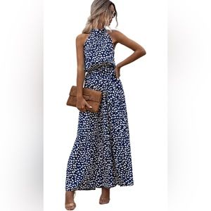 Floerns Women's Sleeveless Halter Neck Maxi Dress blue and white XL